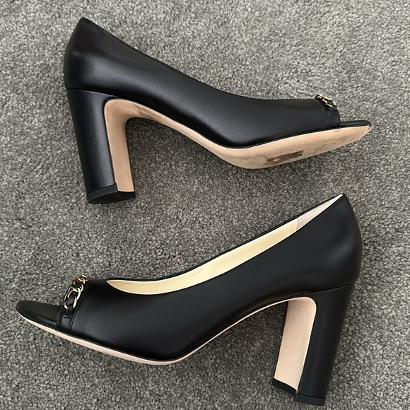 Timeless CHANEL lambskin open toe chain gold shoes size 38 - Picture 6 of 8